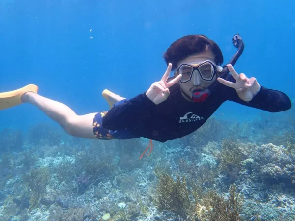 Snorkeling (8) Snorkeling (8)